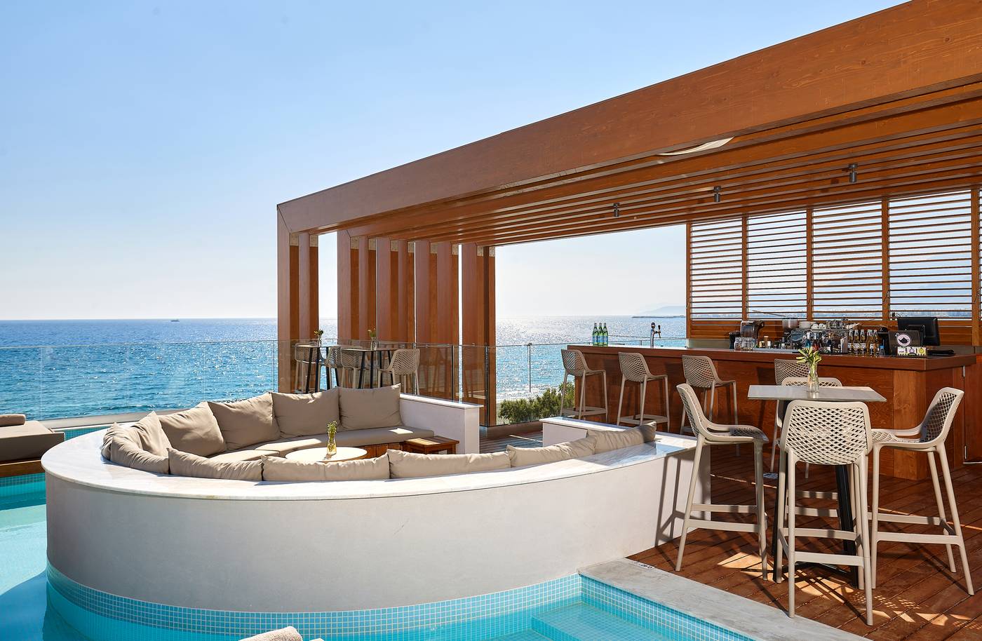 Enorme Santanna Beach Resort