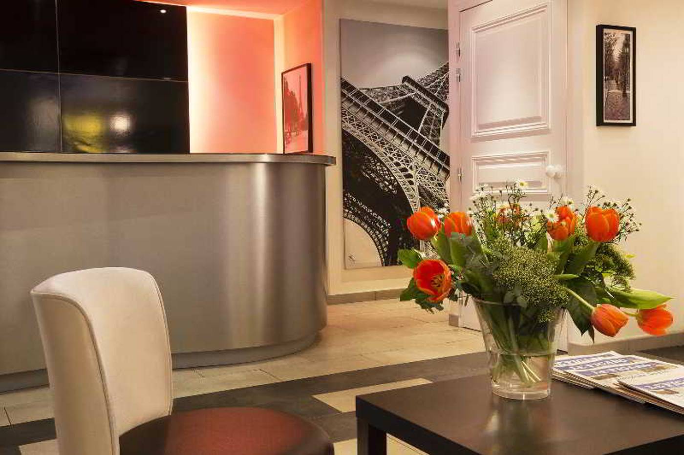 Hotel-10-OPERA-Lobby-14