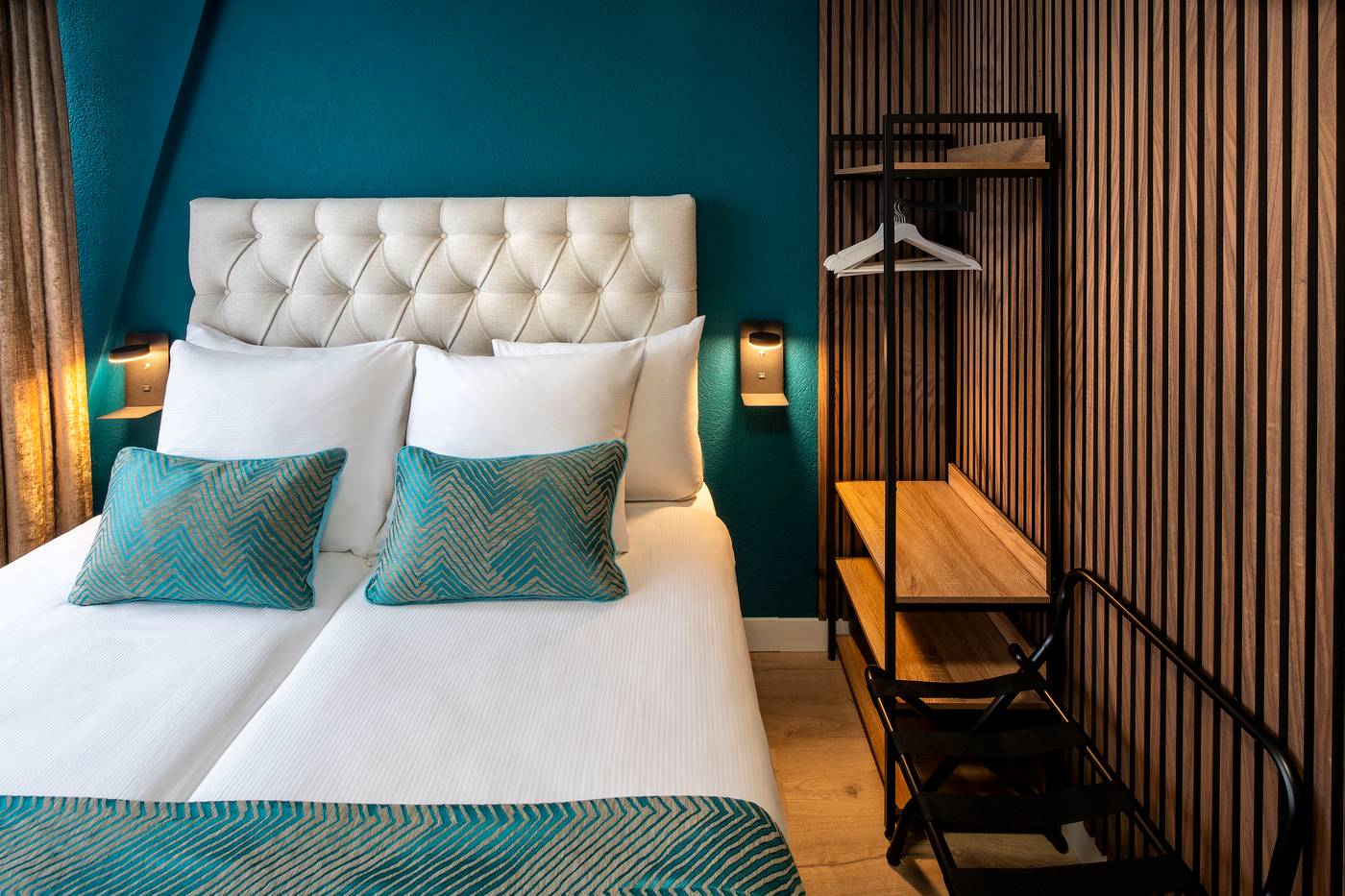 Hotel-Jupiter-Room-16