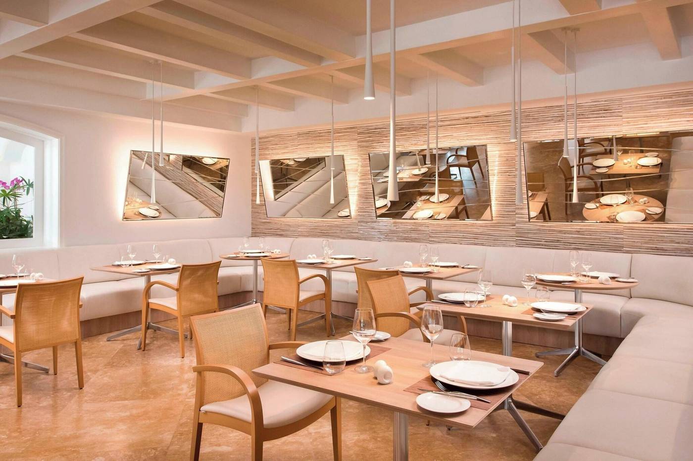 Westin-La-Quinta-Golf-Resort---Spa-Restaurant-52