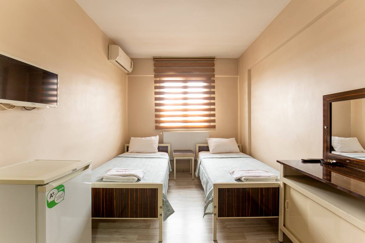 Beyoglu-Huzur-Hotel-Room-18