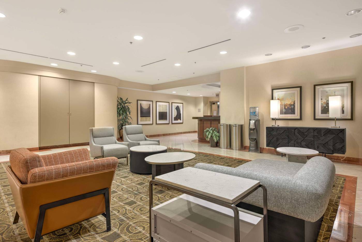 Hilton-Anaheim-General-view-5