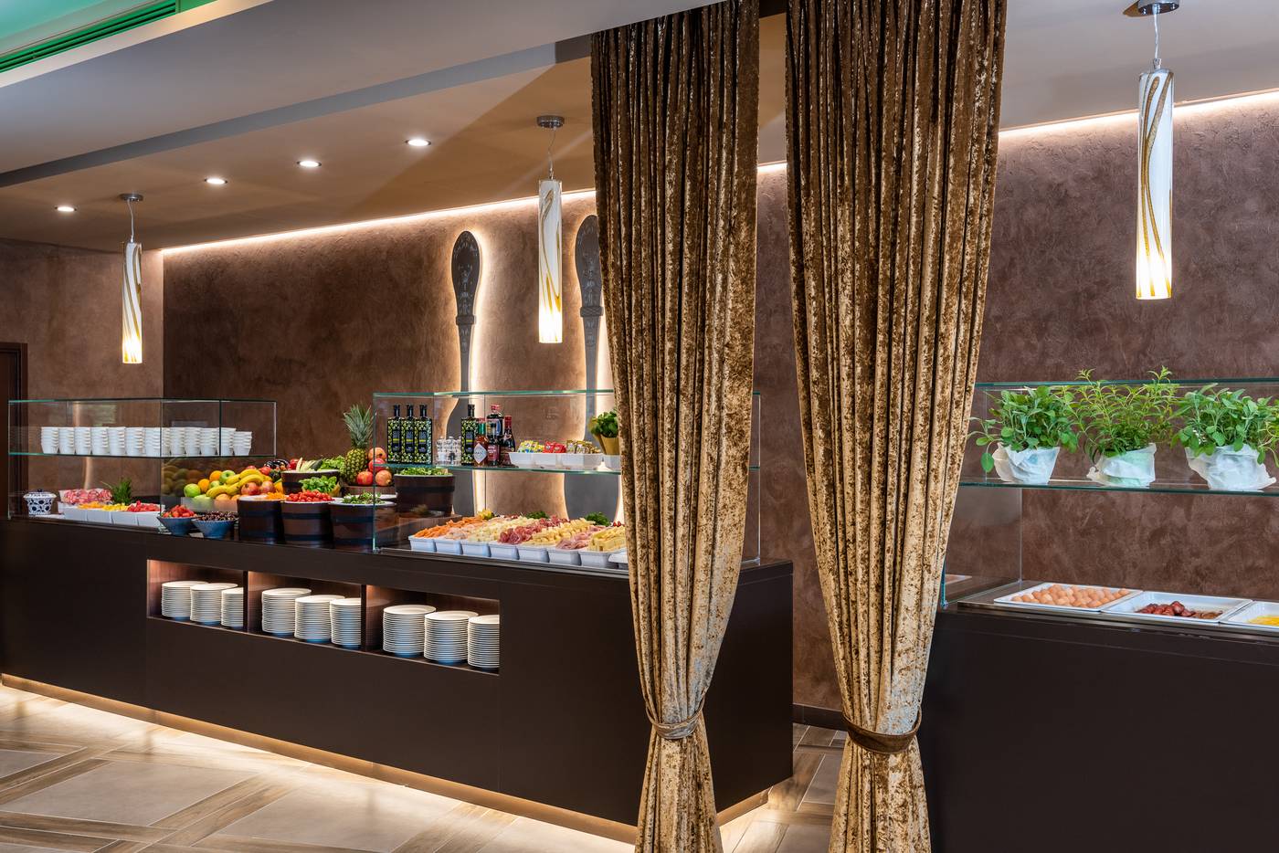 Leonardo-Royal-Hotel-Venice-Mestre-Restaurant-24