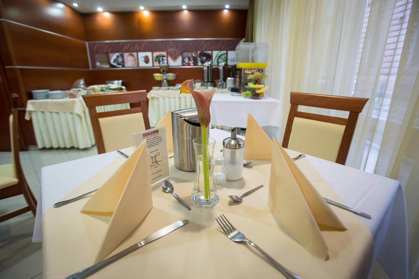 City-Home-Budapest-Restaurant-24