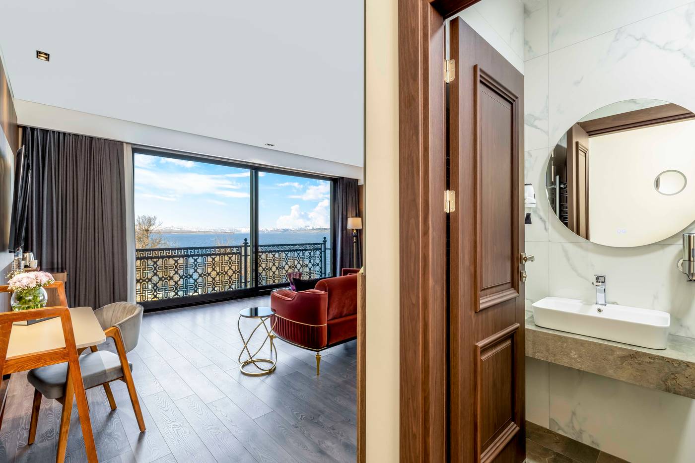 Ezkar-Bathonea-Art-istanbul-Room-37