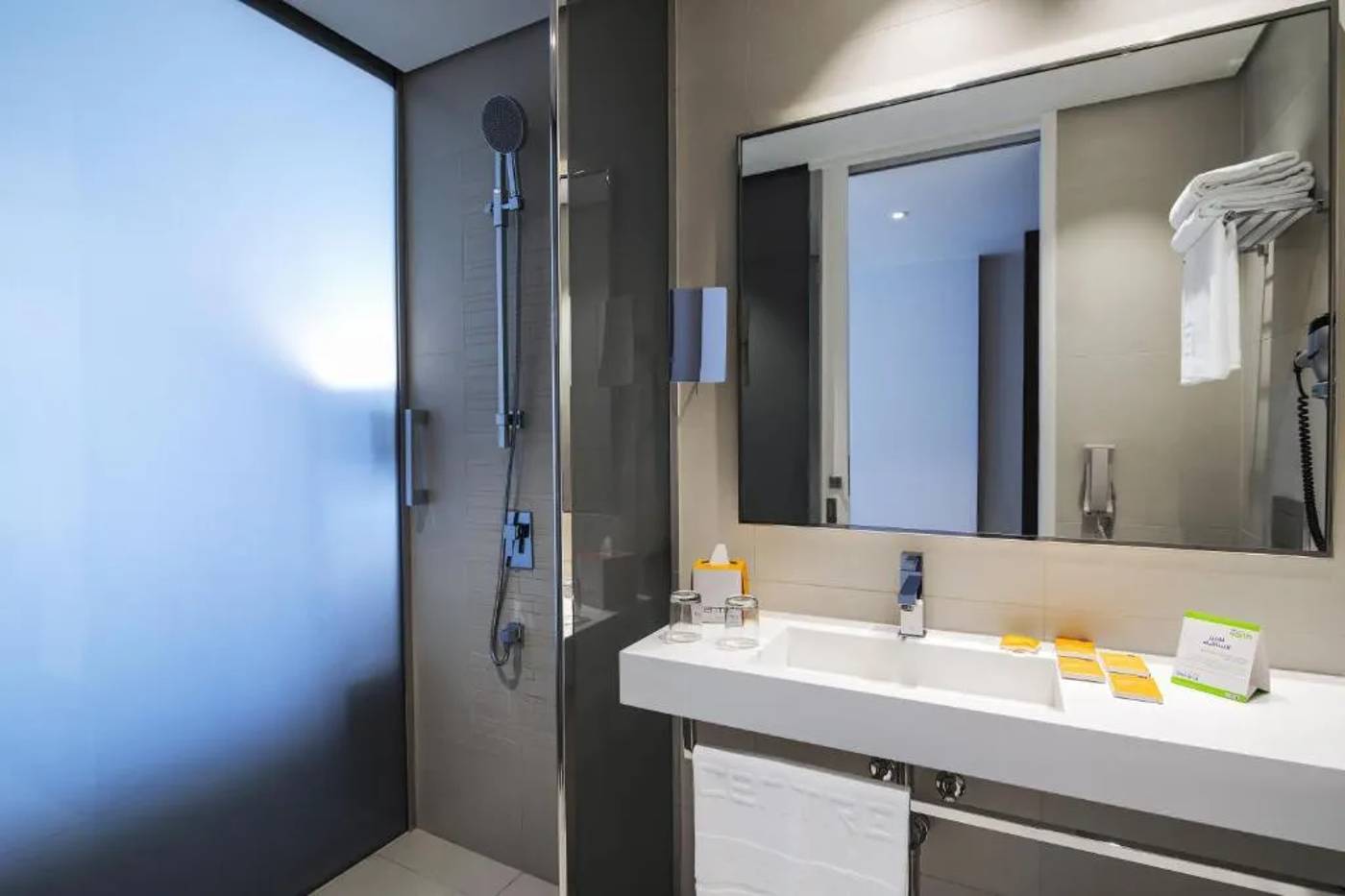 Centro Salama Jeddah by Rotana-Saudi Arabia-JEDDAH-Room-6