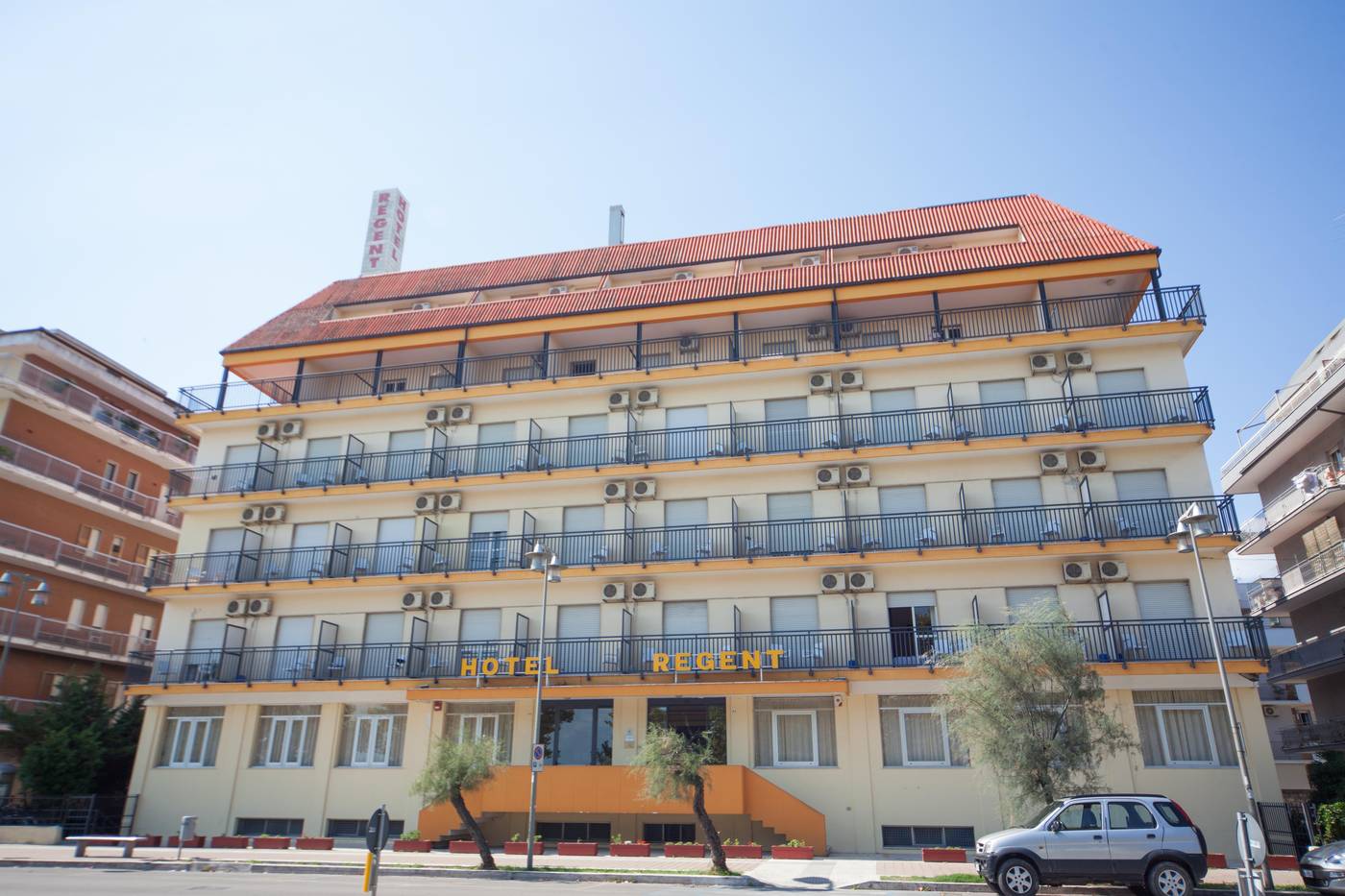 Regent-General-view-26