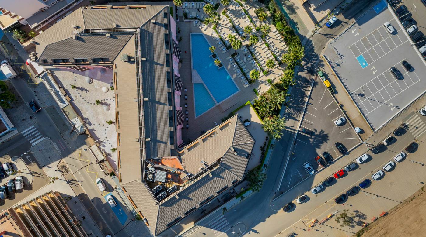 Aqua-Hotel-Montagut-Suites-General-view-21