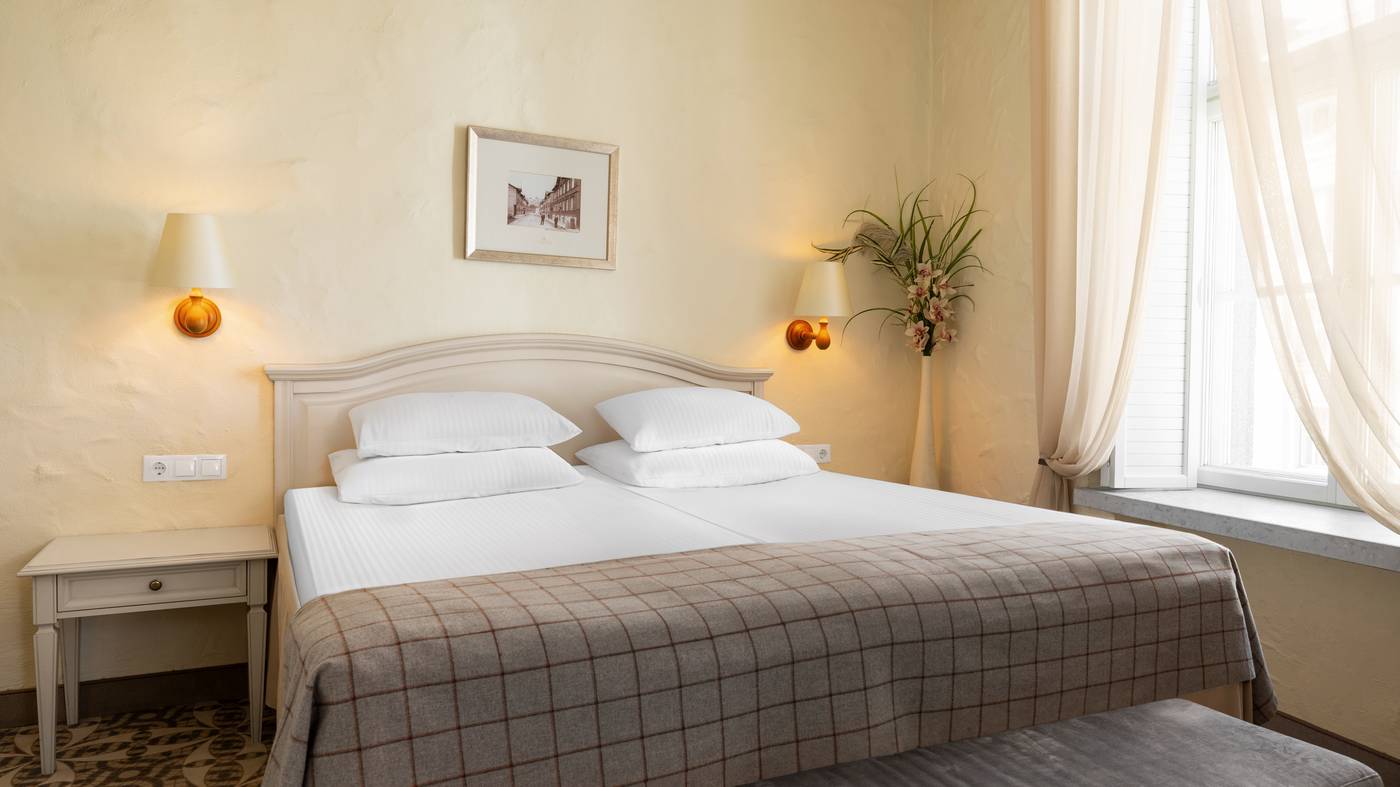 Rixwell-Collection-Savoy-Boutique-Hotel-Room-18