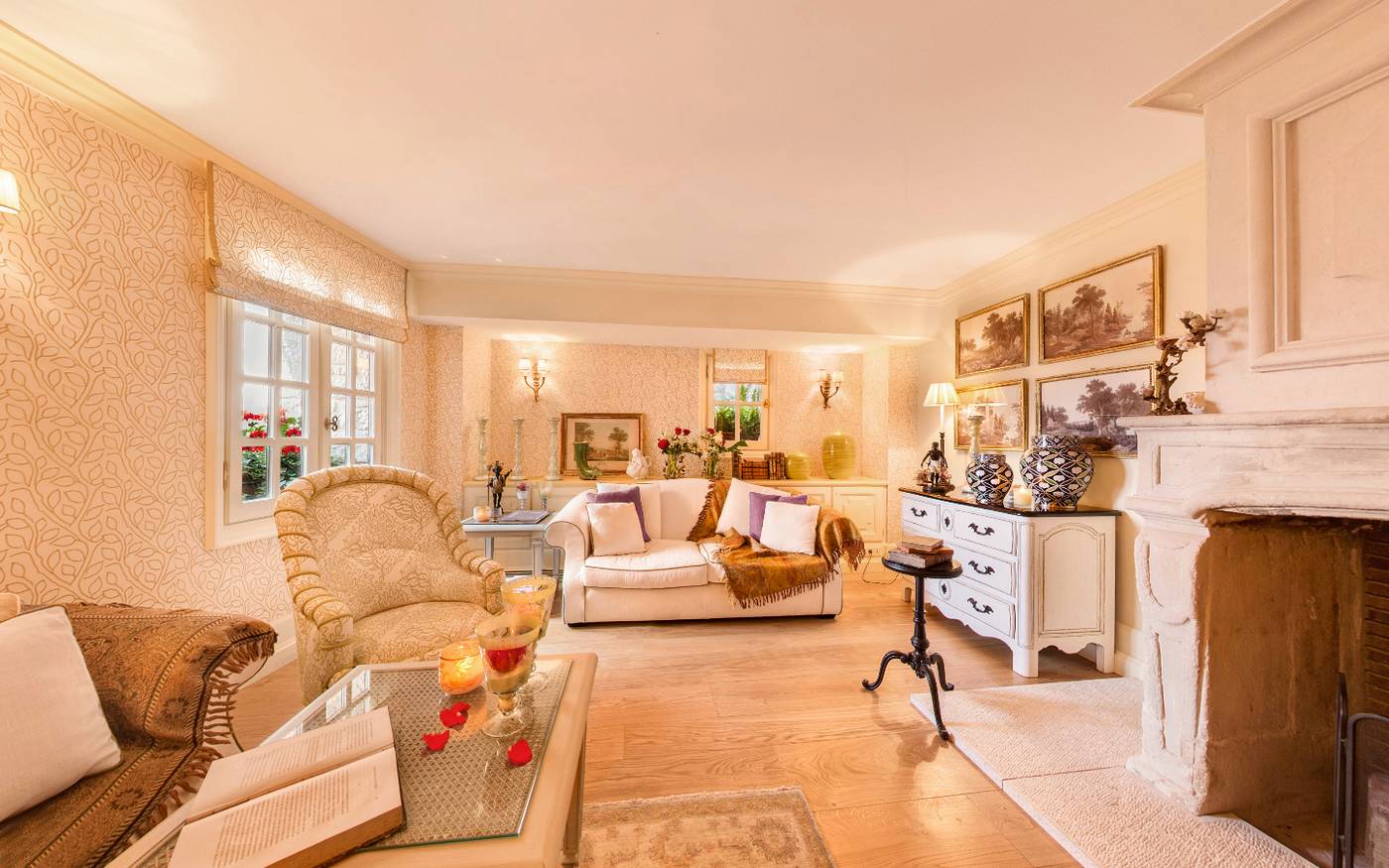 Le-Saint-Paul-Lobby-43