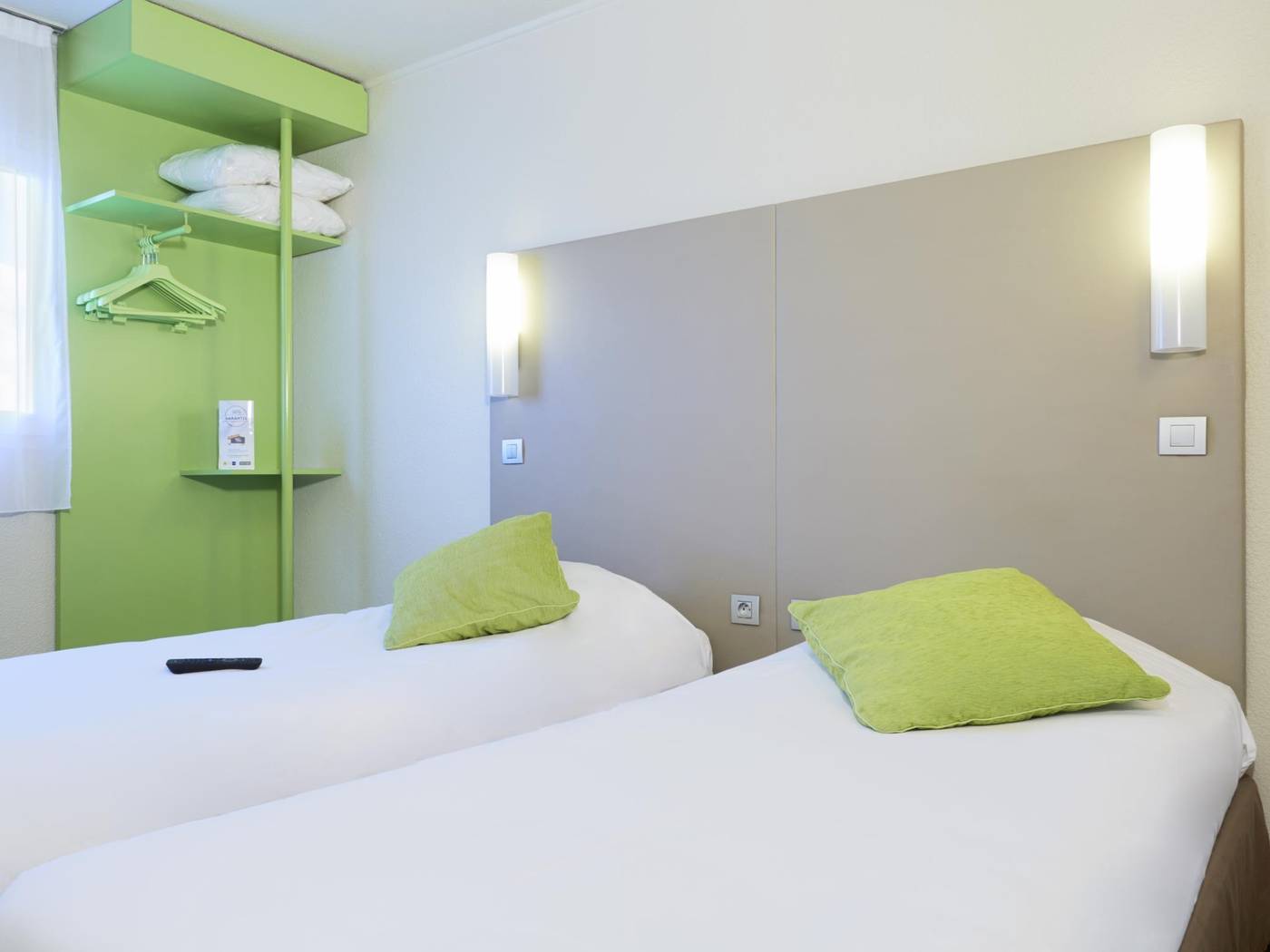Campanile-Argenteuil-Room-28