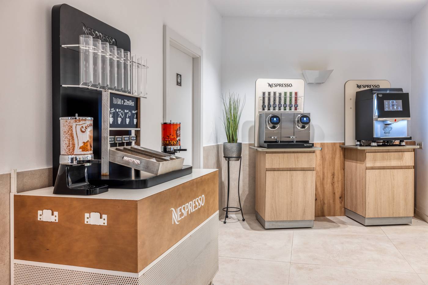 Ohtels-Gran-Hotel-Almeria-Restaurant-38