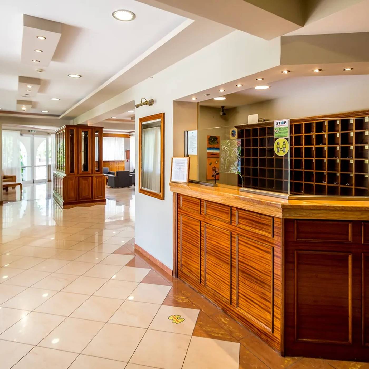 Perkes Complex Hotel