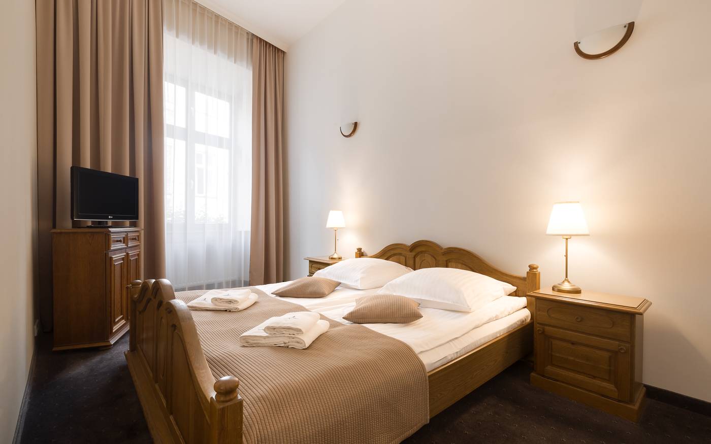 Wit-Stwosz-Hotel-Room-11