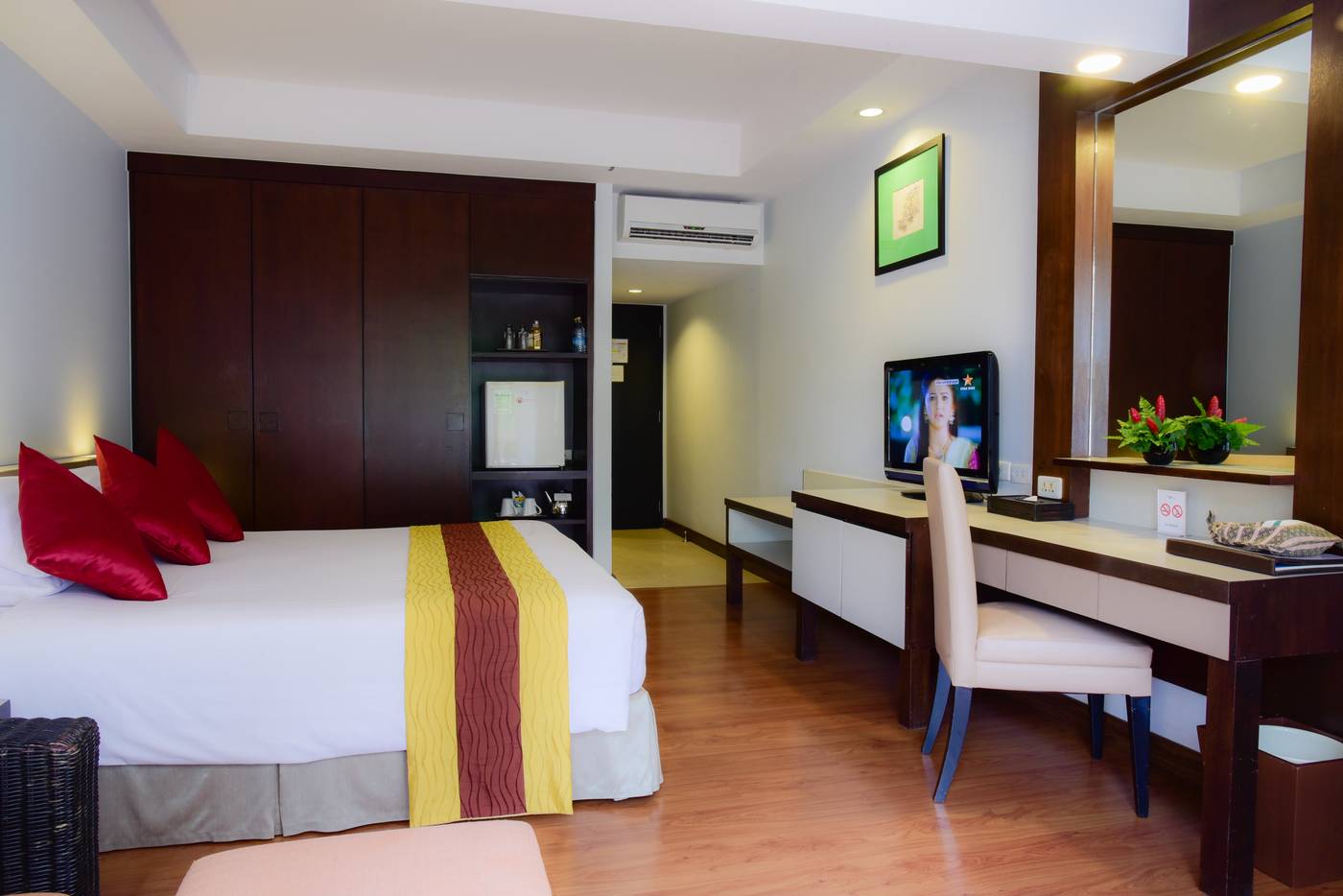 Patong-Resort--SHA-Extra-Plus--Room-28