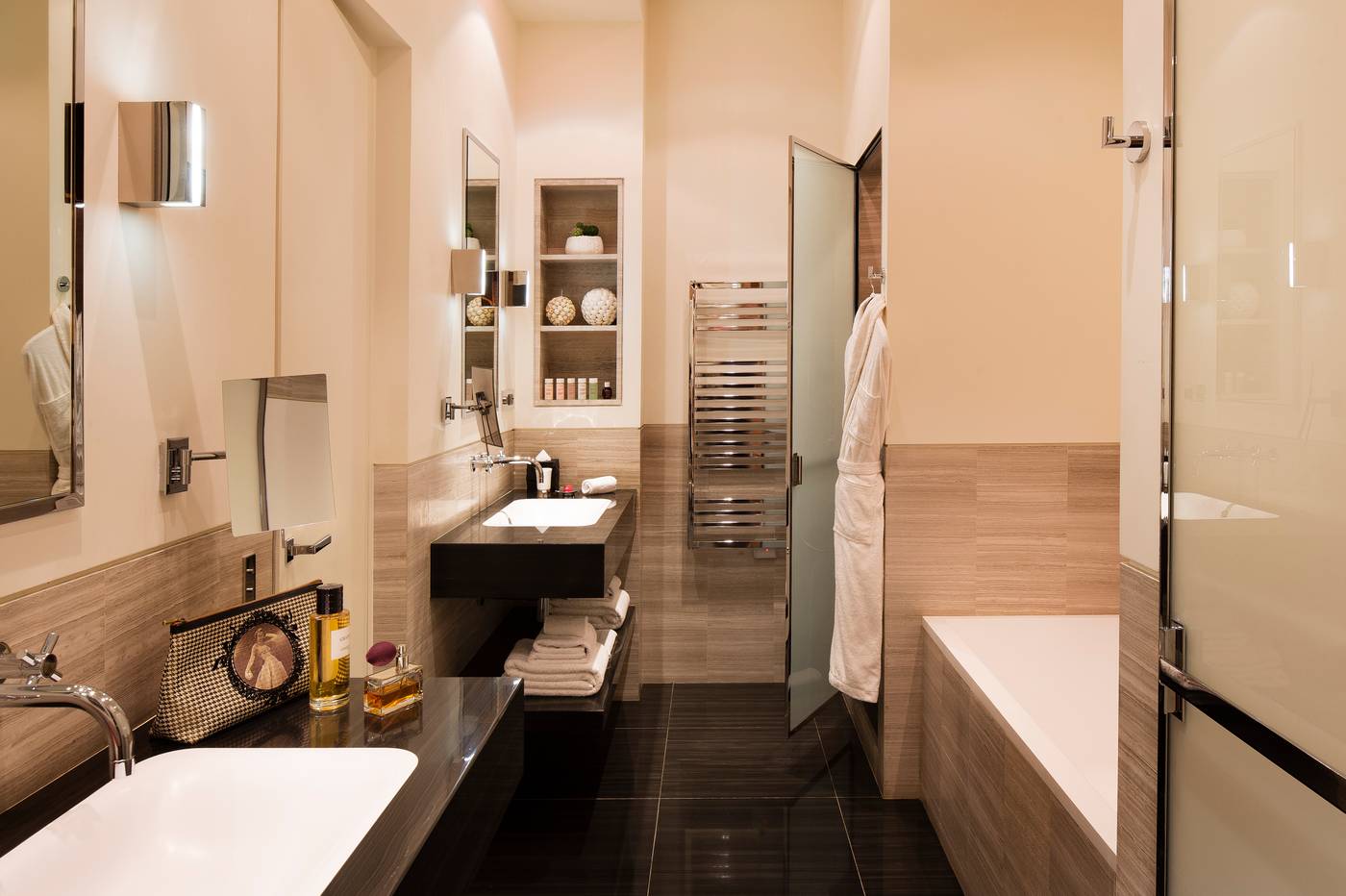 Marignan-Champs-Elysees-Room-43