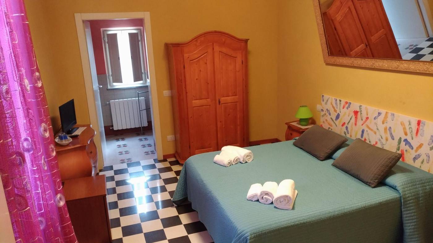 B&B Principe Calaf 4-Italy-LUCCA-Room-10
