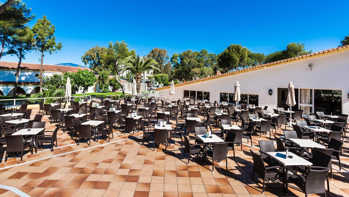 Globales-Playa-Estepona-Terrace-12