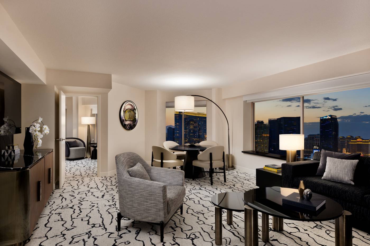 MGM-Grand-Hotel---Casino-Room-31