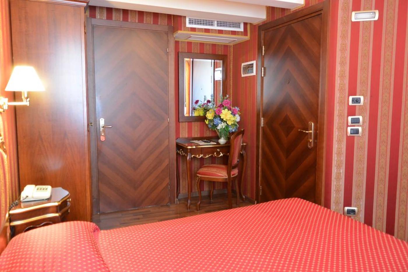 Citta-Di-Milano-Room-3