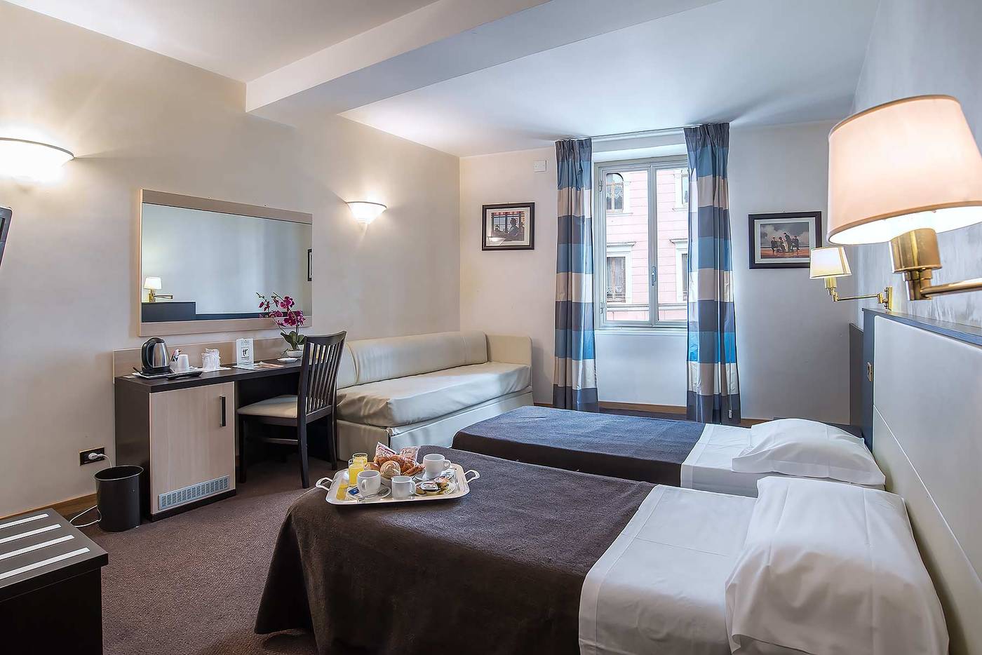 Hotel-Tritone-Room-27
