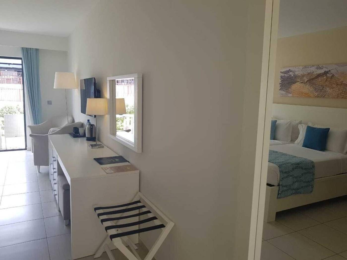 Melia-Llana-Beach-Resort---Spa-Room-46