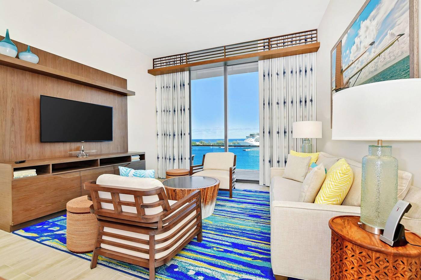Margaritaville-Resort-Nassau-Room-27