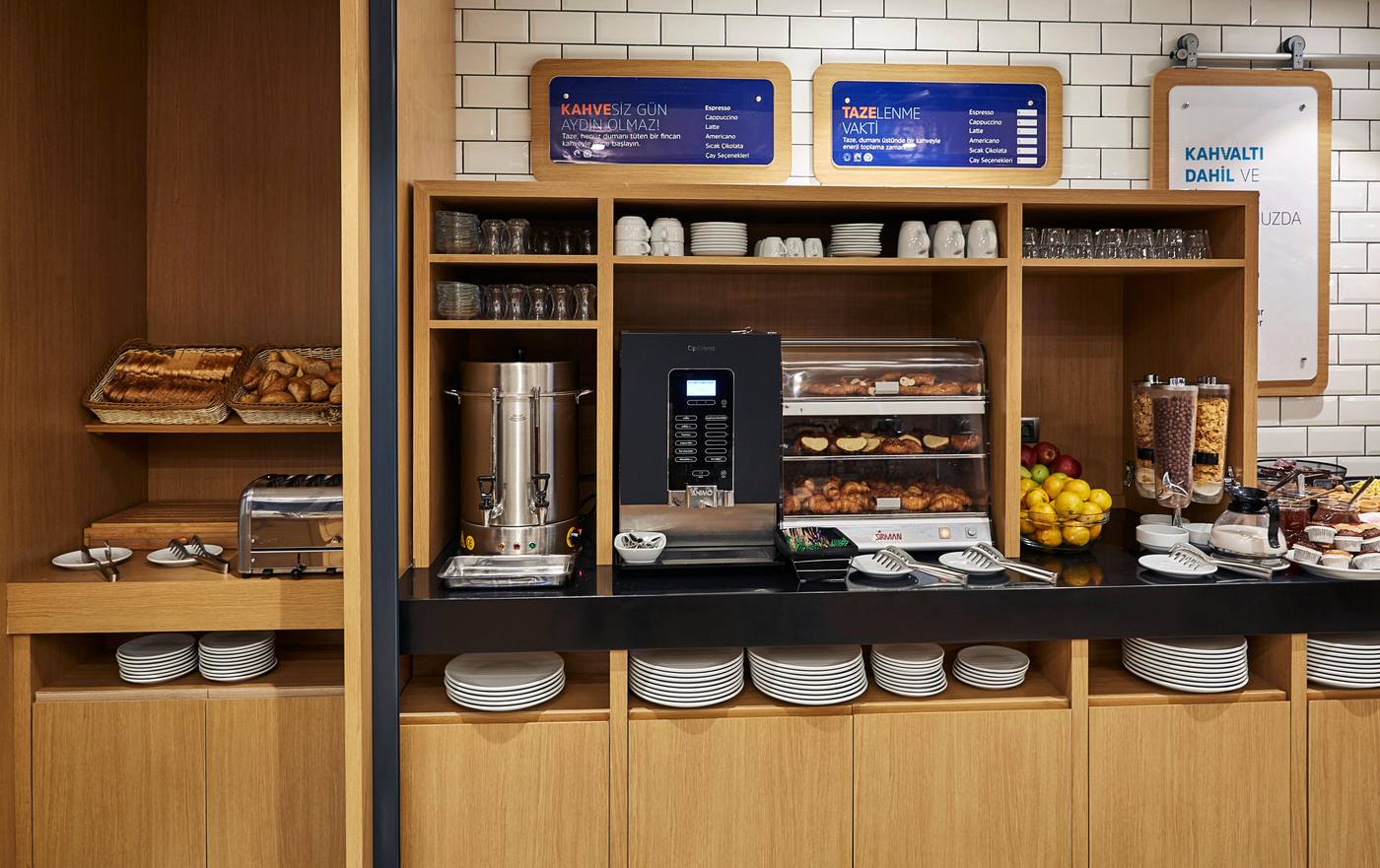 Holiday-Inn-Express-Istanbul--Atakoy-Metro-Restaurant-31