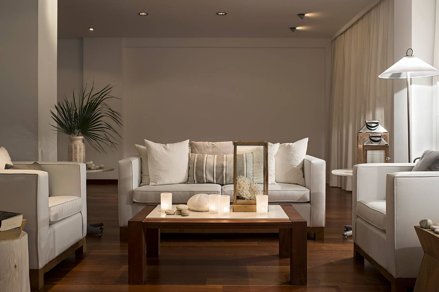 Grecian-Sands-Hotel-Bar-53