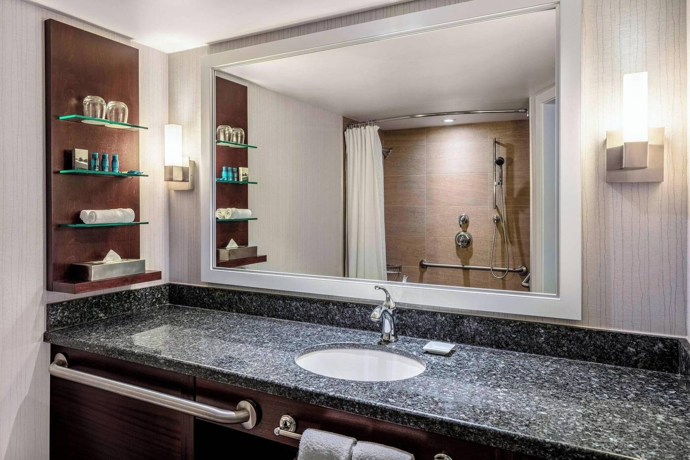 Delta-Hotels-By-Marriott-Burnaby-Conference-Centre-Room-29