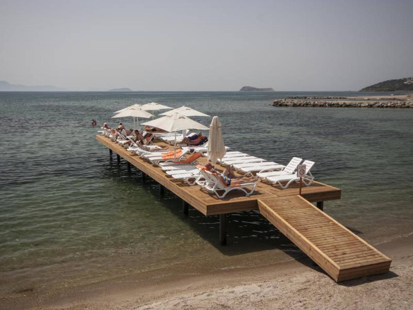 Dragut-Point-South-Hotel-Beach-60