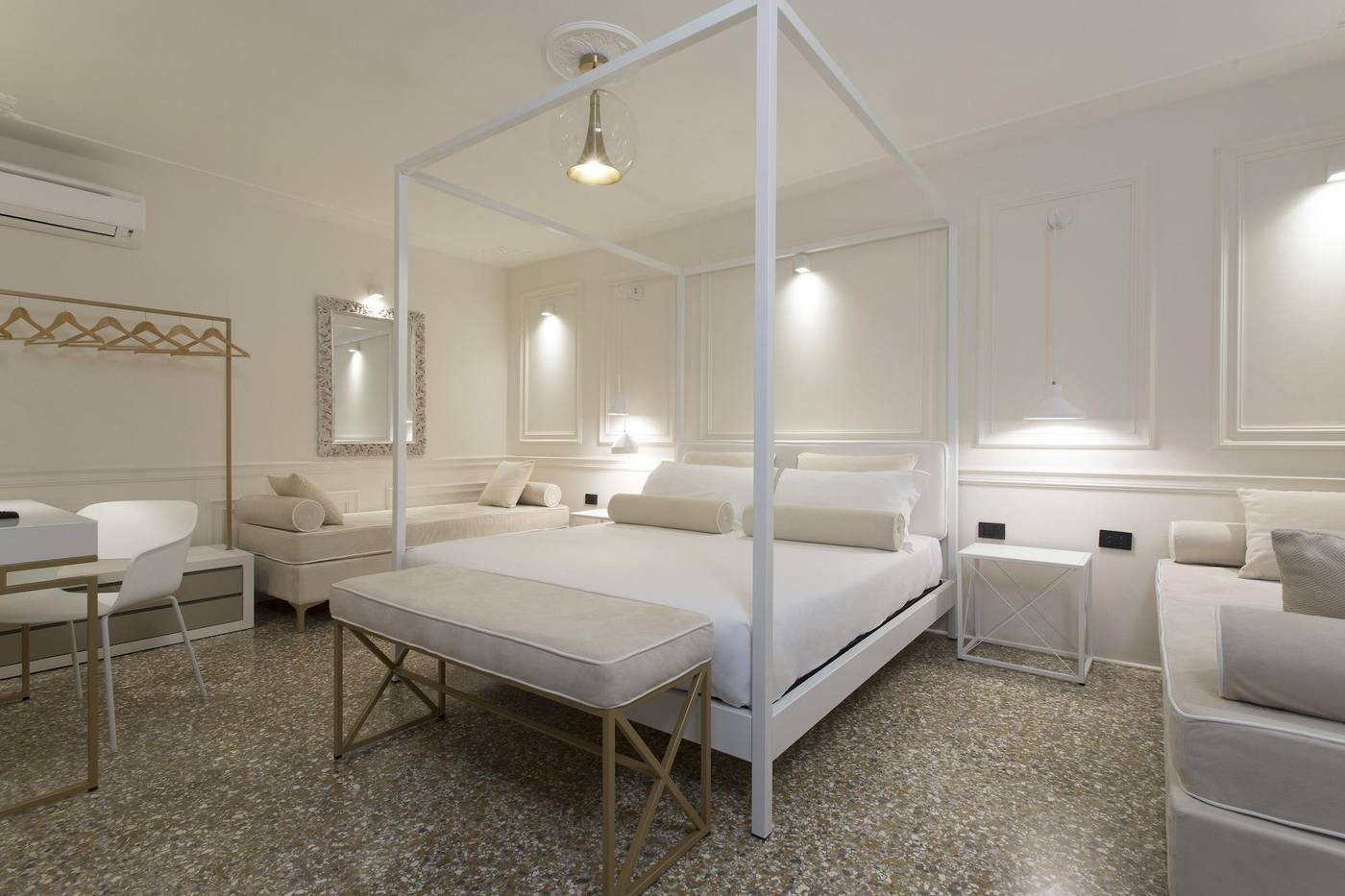 San-Marco-Suite-755-Room-33
