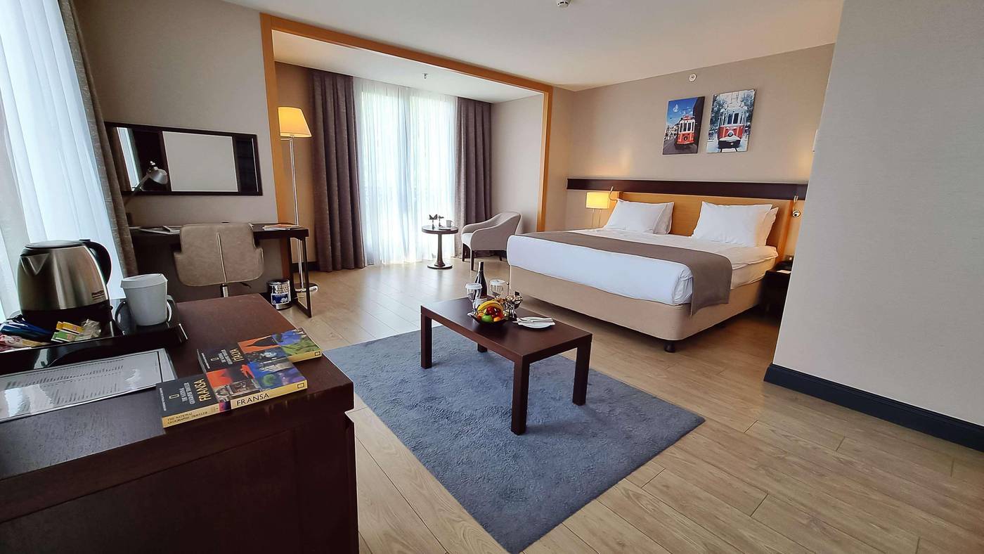 Port-Bosphorus-Hotel-Room-16