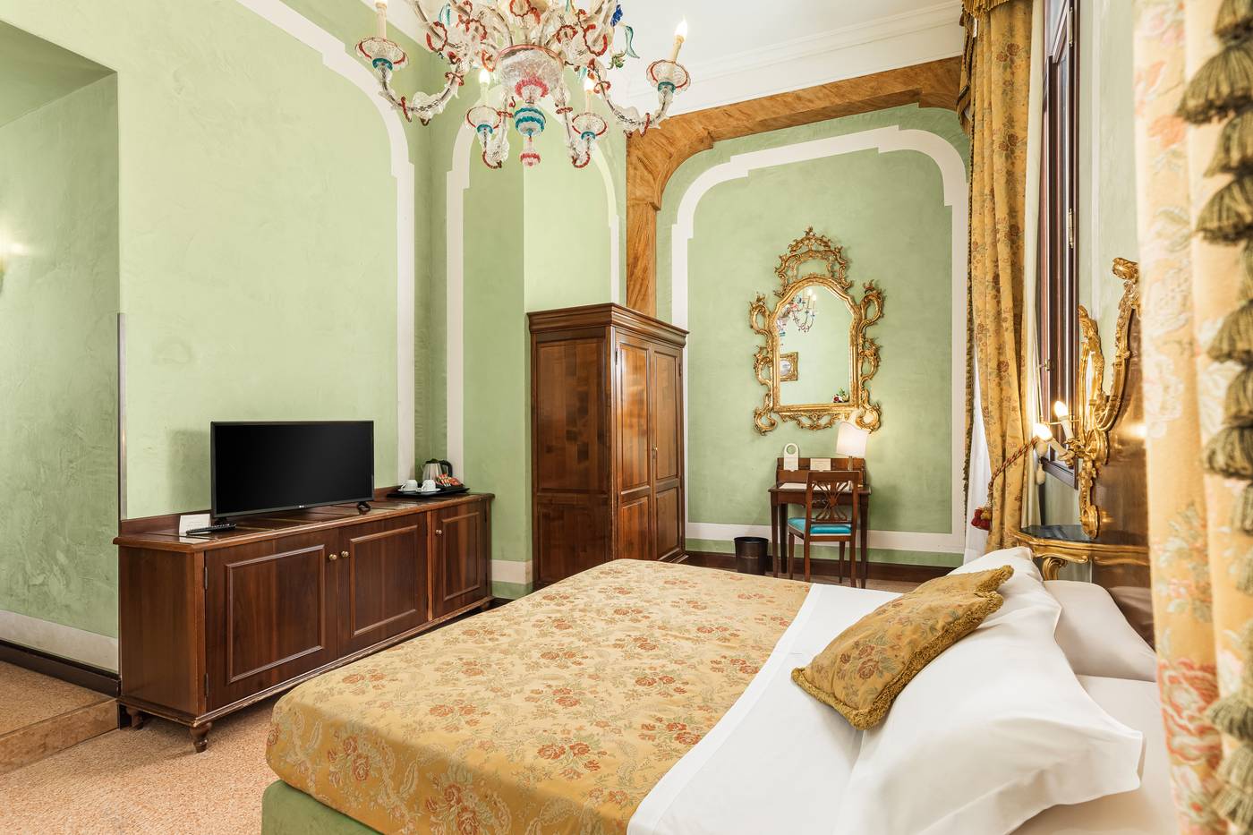 Hotel-San-Moise-Room-15