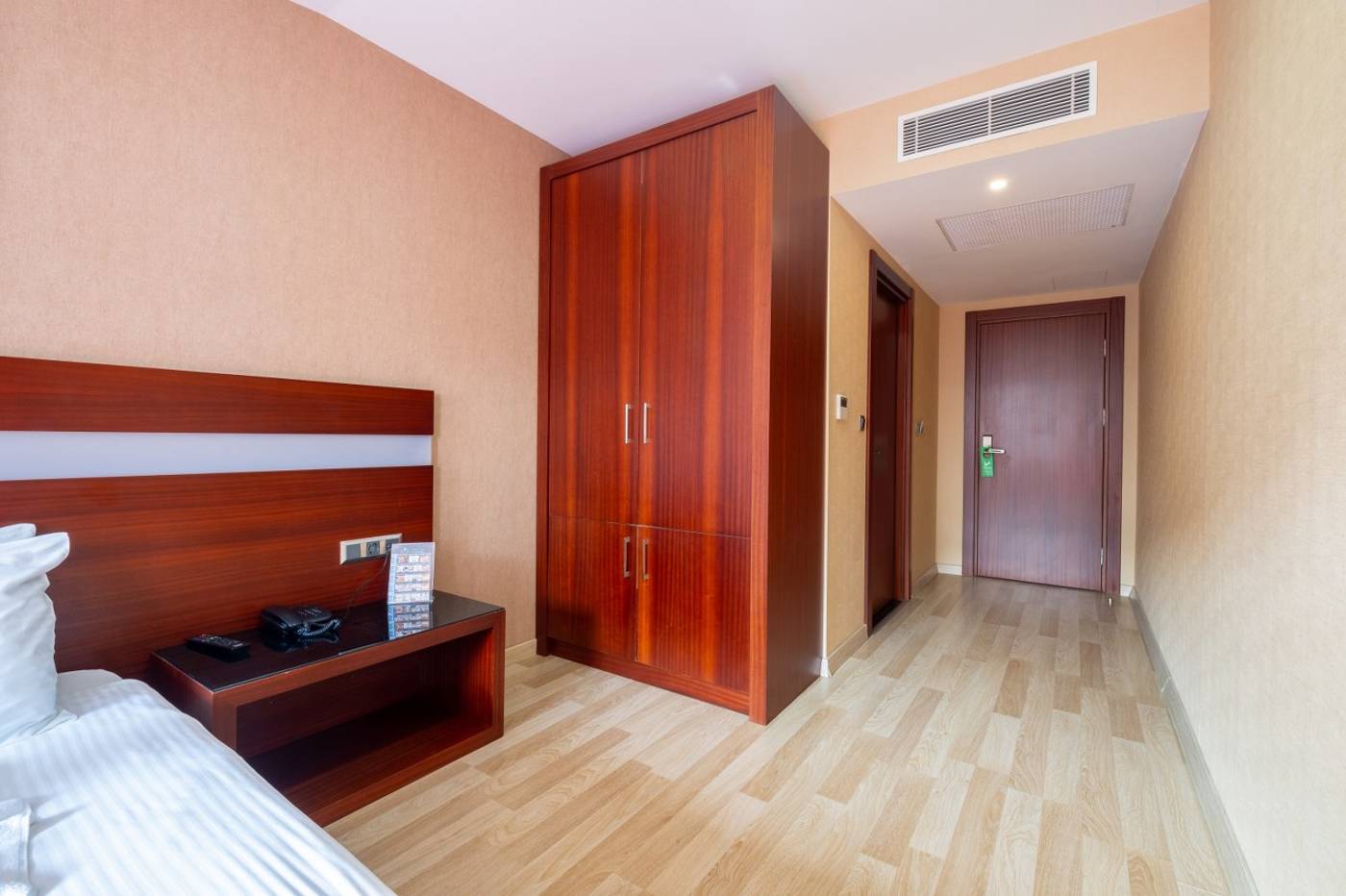 Park-by-Clover-Hotel-Room-27