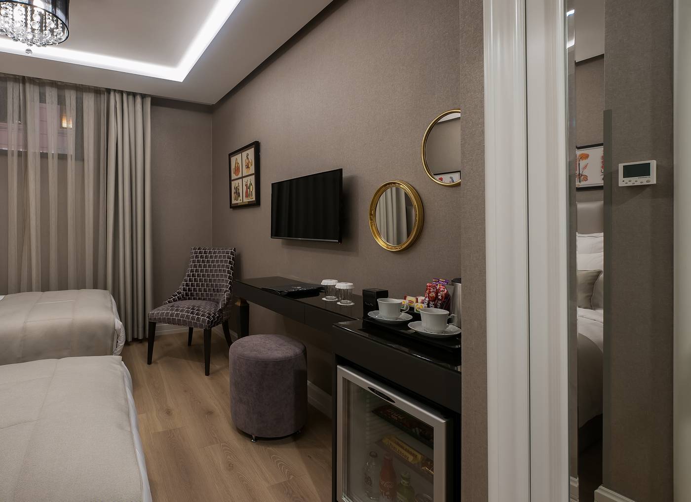 Le-Petit-Palace-Hotel-Room-16