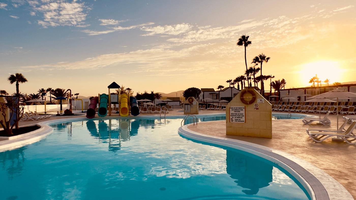 Club-Caleta-Dorada-Pool-5