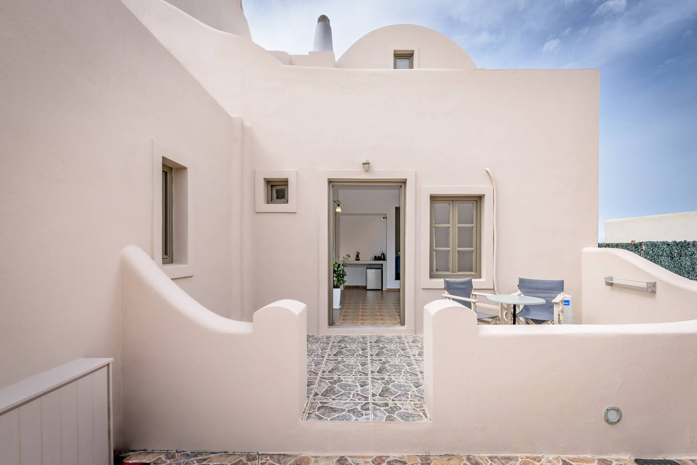 En-Plo-Boutique-Suites---Oia-Santorini-Room-21
