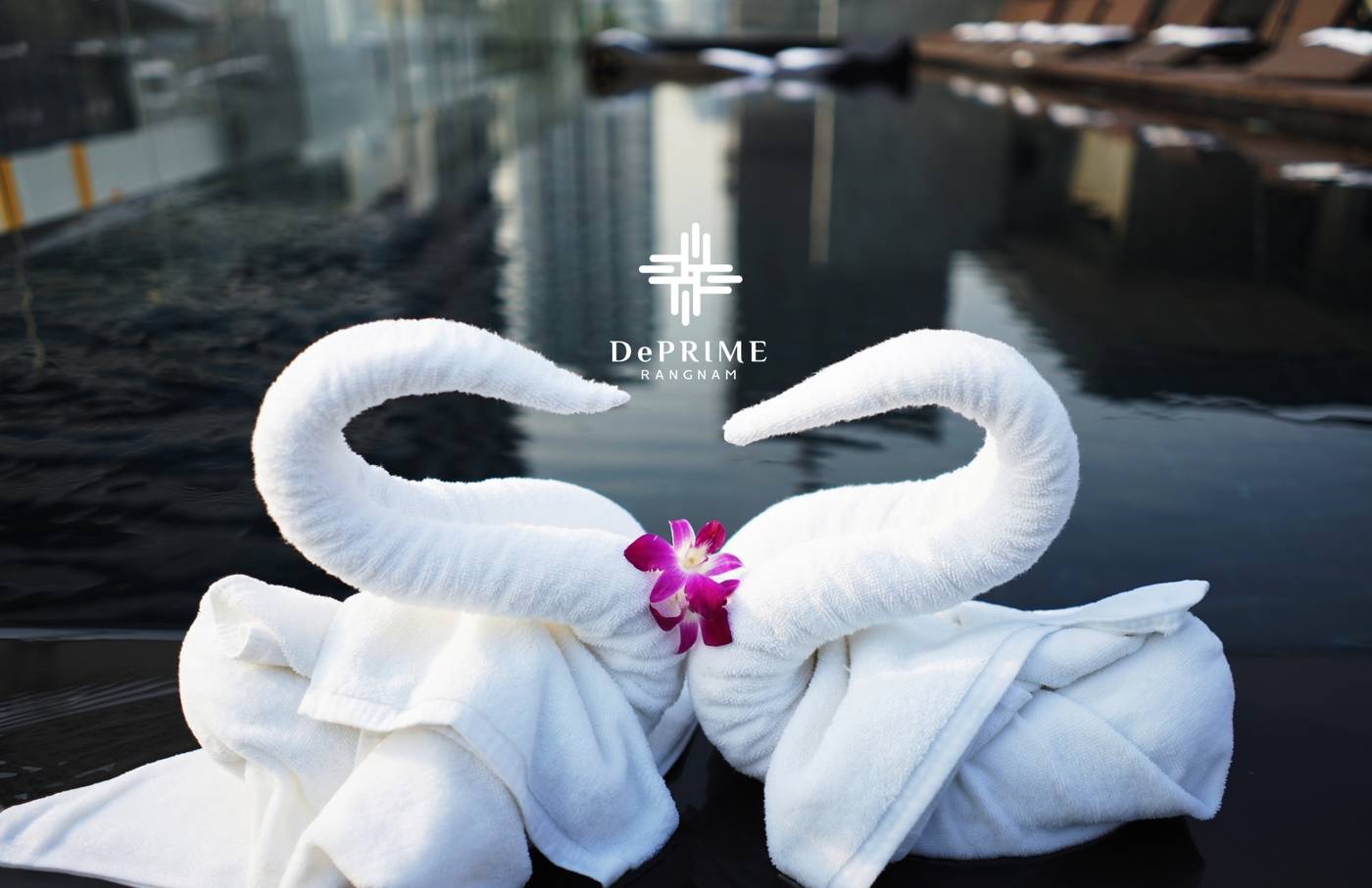 De-Prime-Rangnam-Hotel-Pool-9