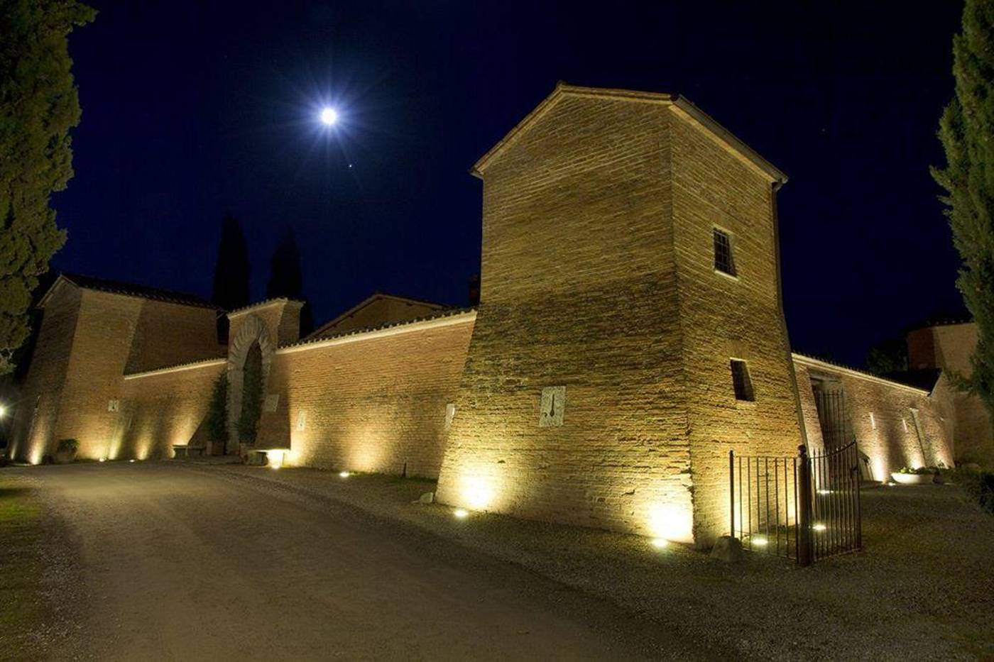 Castello di Leonina-Italy-Asciano (Siena)-General view-3