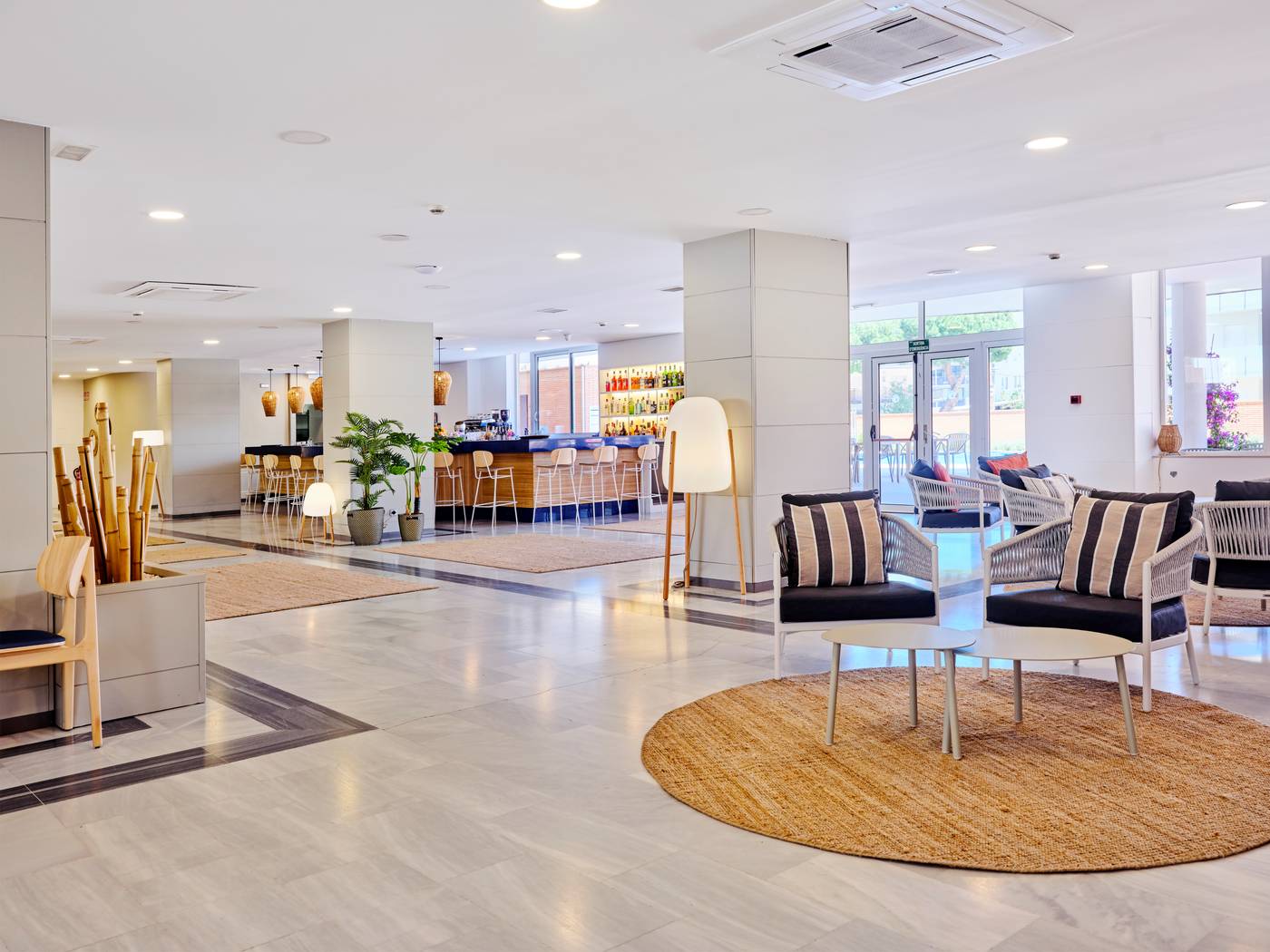 Prestige-Sant-Marc-Bar-58