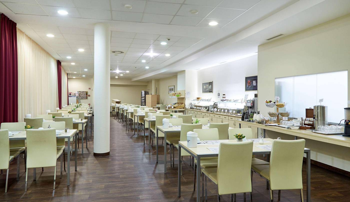 B-B-HOTEL-Berlin-Mitte-Restaurant-41