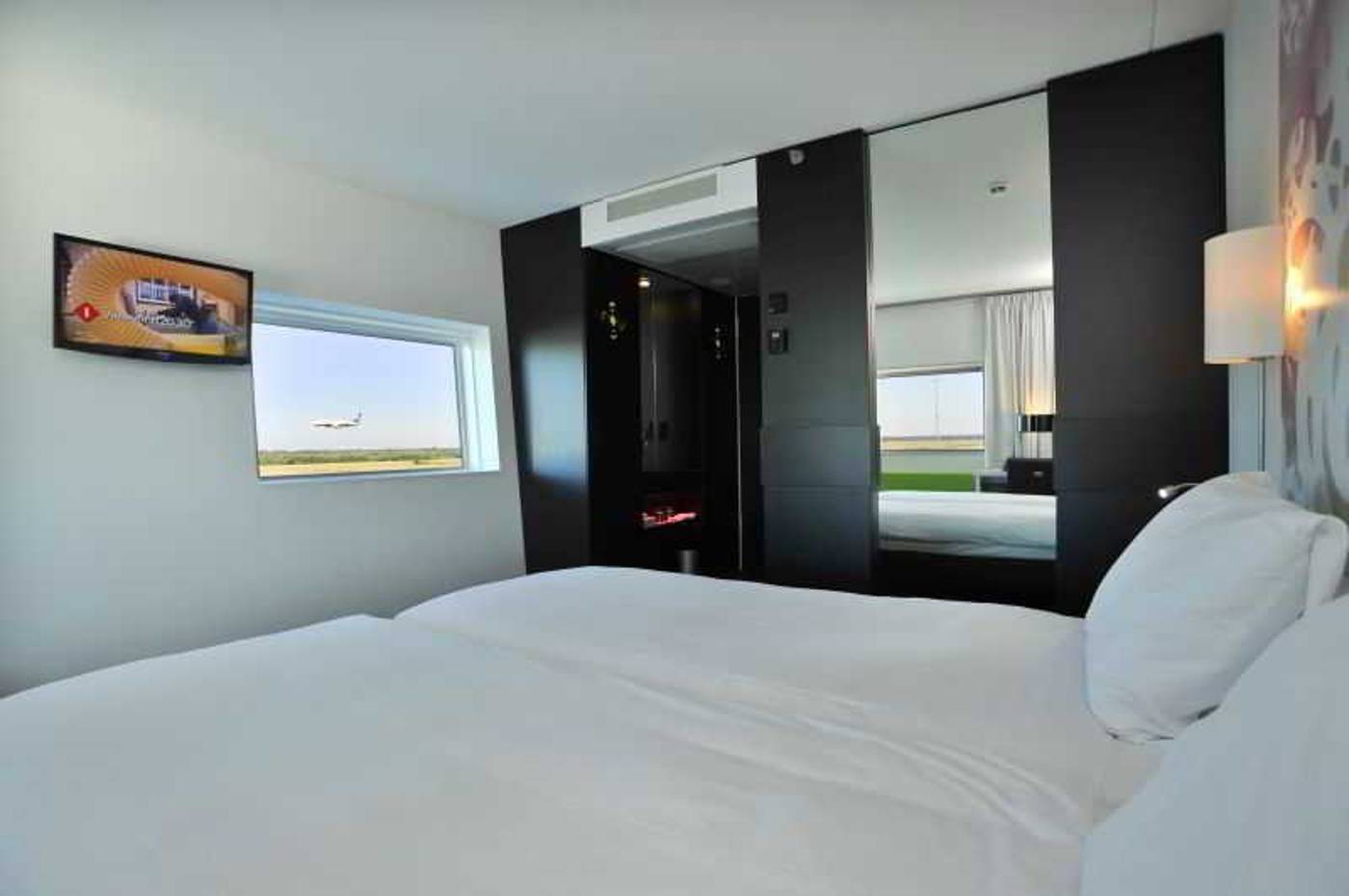 Tulip Inn Eindhoven Airport-Netherlands-EINDHOVEN-Room-10