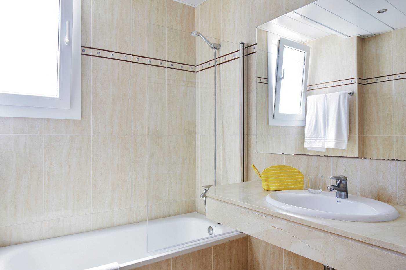 Sunconnect-Hotel-Delfines-Room-13