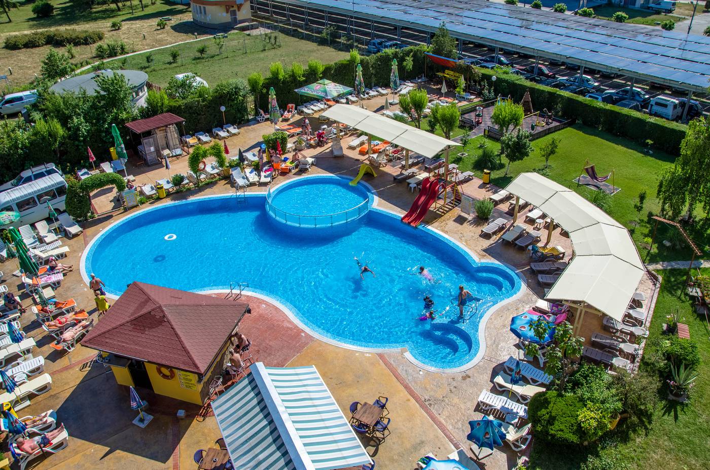 Trakia-Garden-Pool-2