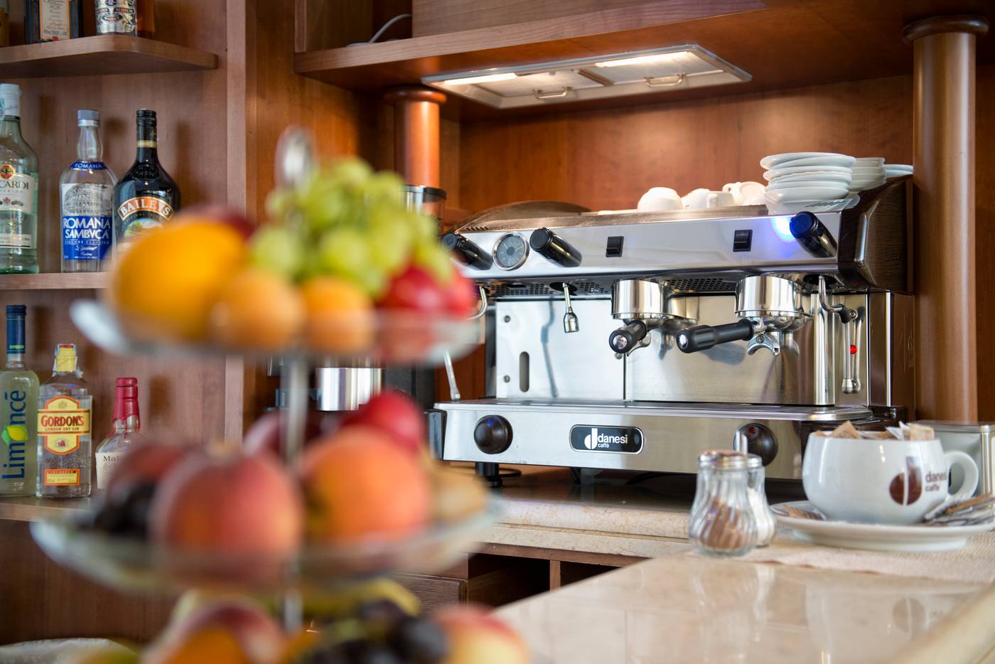 Hotel-Marco-Polo-Bar-28