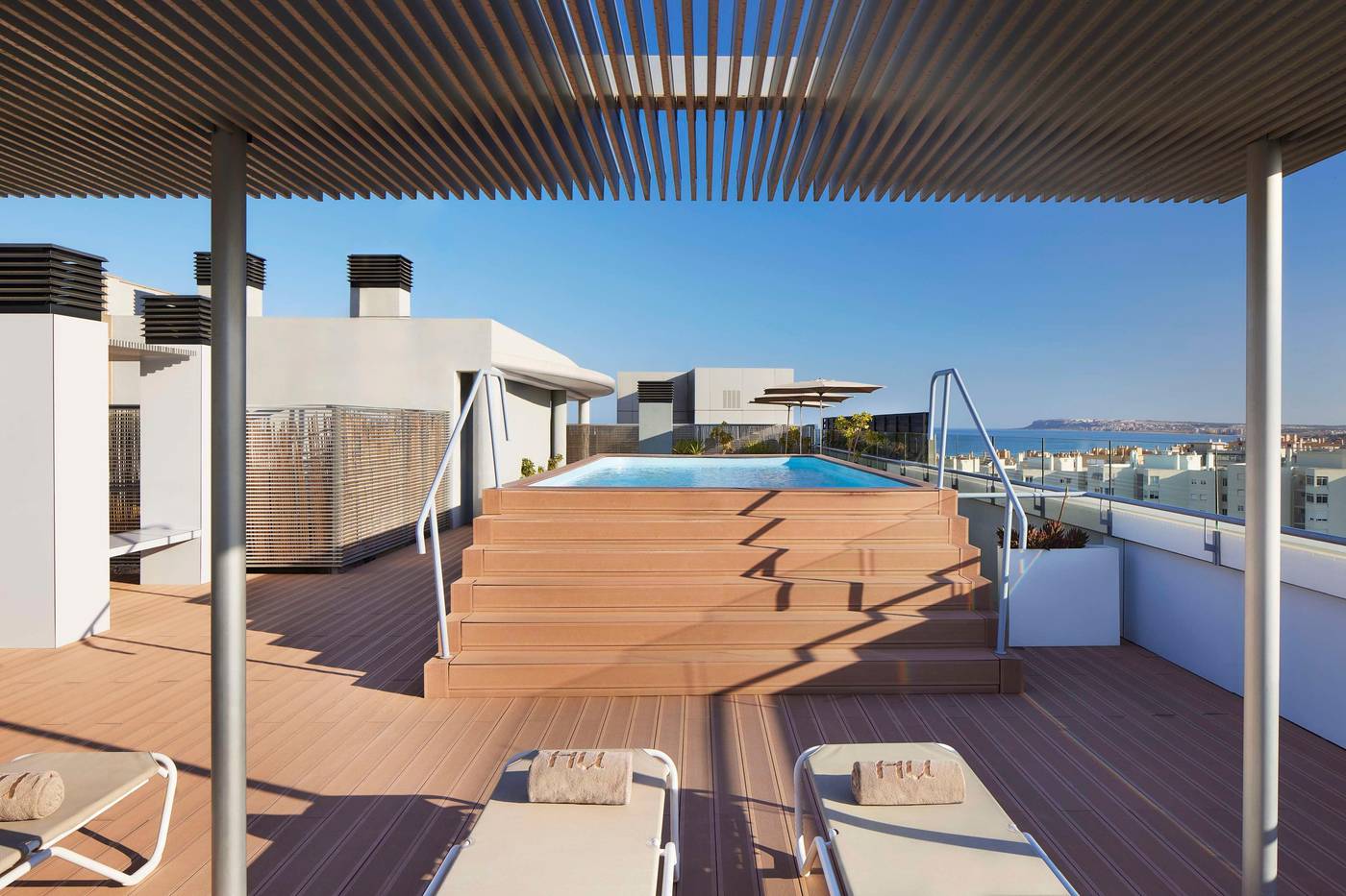 NH-Alicante-Pool-3