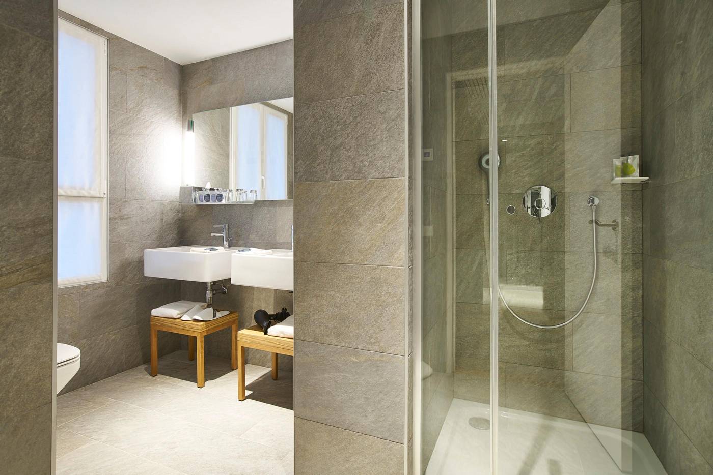 9hotel-Republique-Room-37