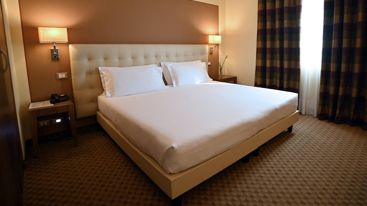 Best-Western-Grand-Htl-Guinigi-Room-36