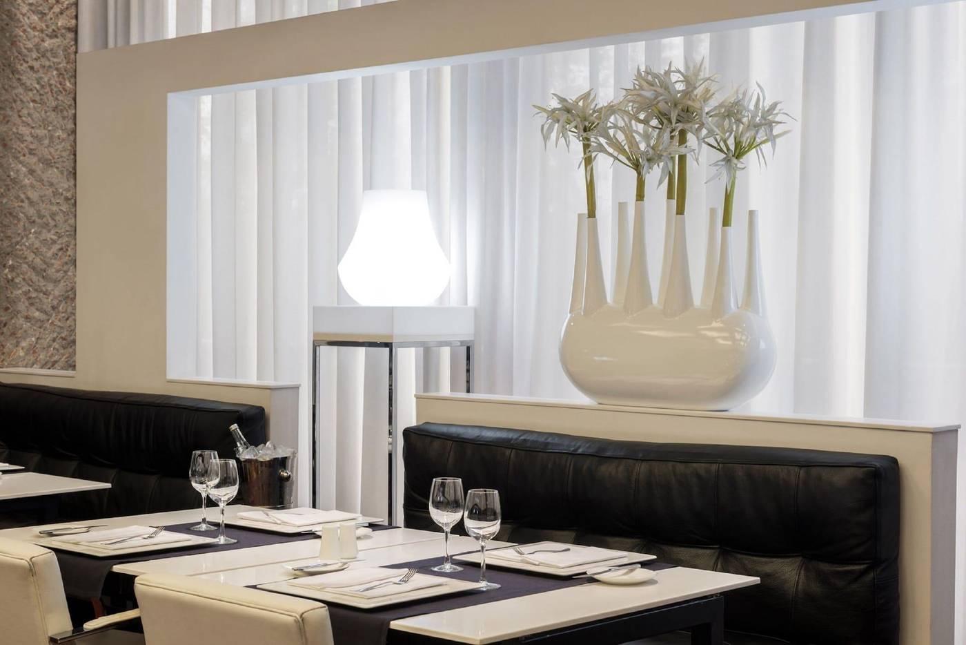 Hilton-Madrid-Airport-Restaurant-20